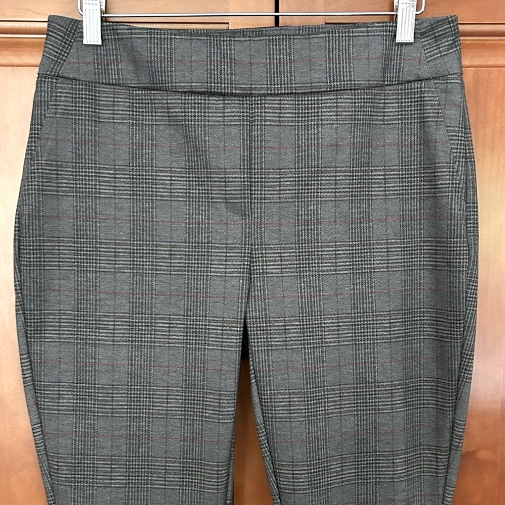 Dalia size 8 pull-on plaid ponte pant - Picture 3 of 11